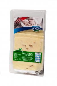 Sliced Pecorino with pepper 100 g e